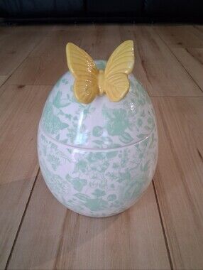 Homeworx By Slatkin & Co. 14 OZ. Ceramic Candle ! Sage With Yellow Butterfly